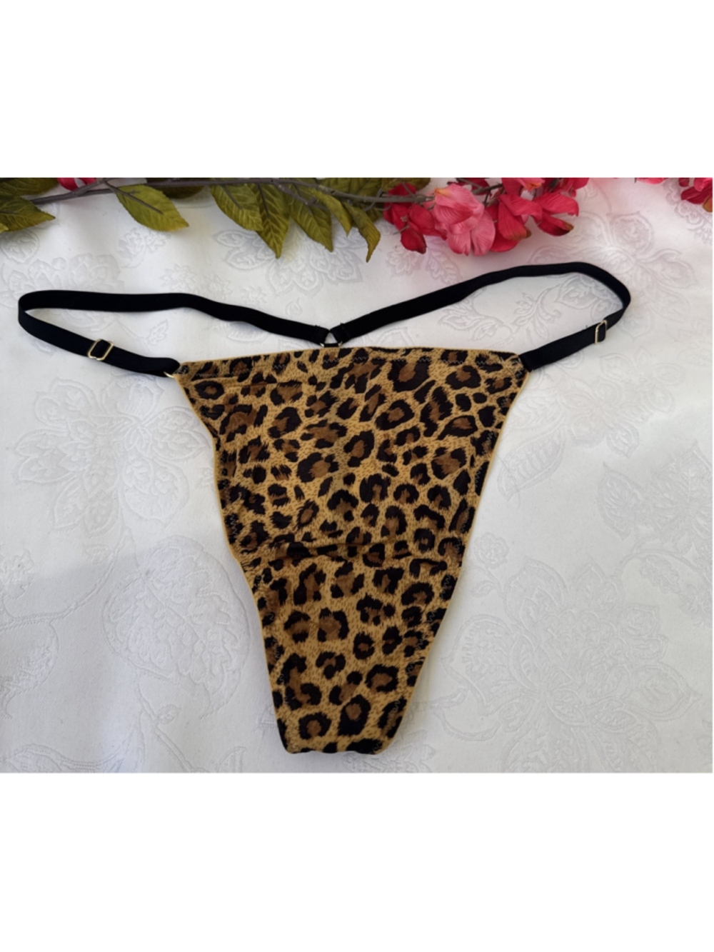 VICTORIA'S SECRET XL SILKY ANIMAL PRINT ADJ SIDES V STRING THONG PANTIES NWT